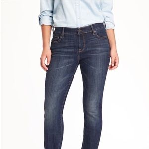 Old Navy Curvy Straight Mid-Rise Jeans